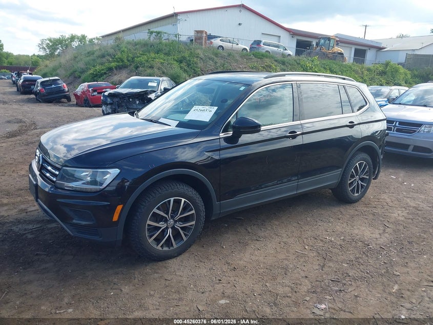 2019 VOLKSWAGEN TIGUAN auction photo 2