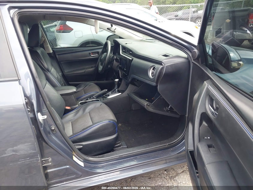 2019 TOYOTA COROLLA auction photo 5
