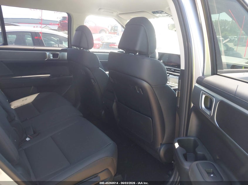2025 HYUNDAI SANTA FE HYBRID auction photo 8