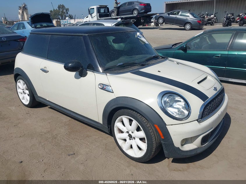Vin: wmwsv3c52dt389602, lot: 45758345, mini hardtop cooper s 2013 img_1
