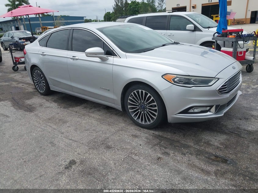 Vin: 3fa6p0ru3hr230080, lot: 45758650, ford fusion hybrid titanium 2017 img_1