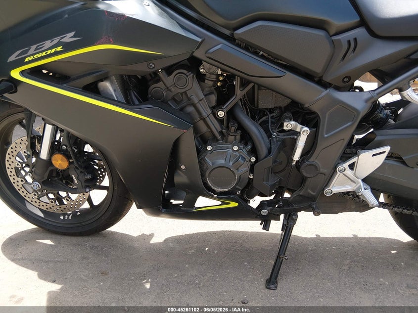 2026 Honda Cbr650 R VIN: MLHRH1556T5200458 Lot: 45261102