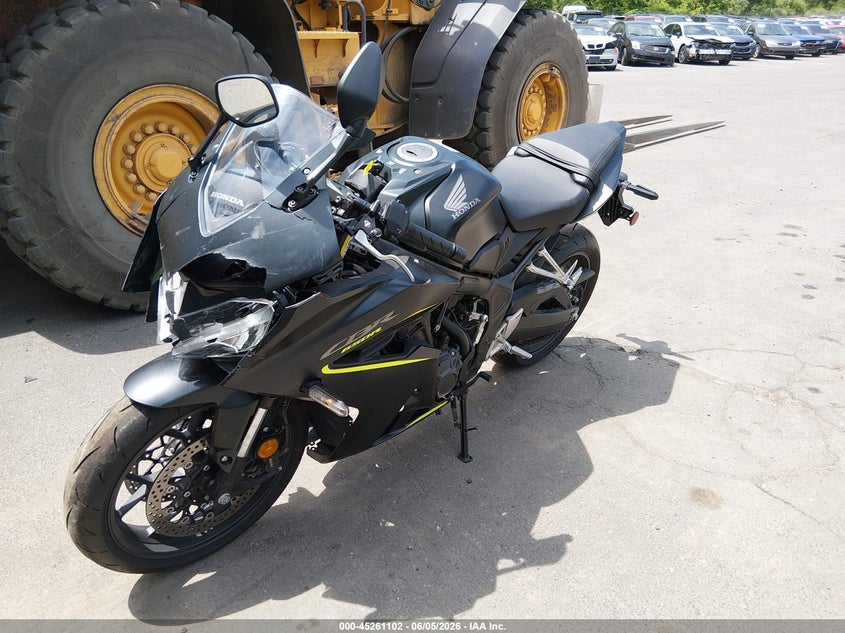 2026 HONDA CBR650 auction photo 2
