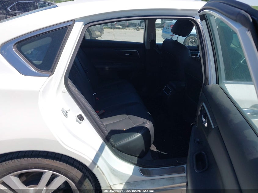 2016 NISSAN ALTIMA auction photo 8