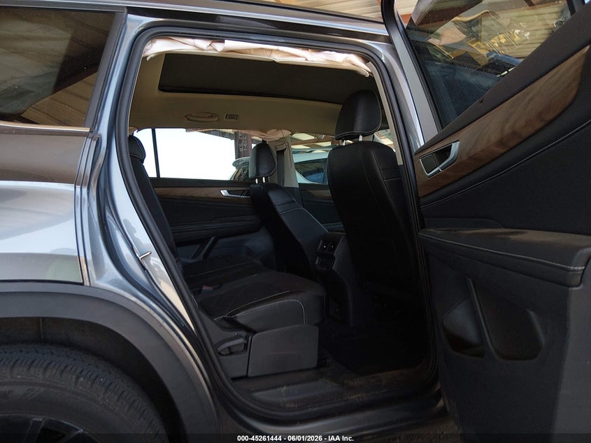 2024 Volkswagen Atlas 2.0T Se W/Technology VIN: 1V2KR2CA1RC520734 Lot: 45261444