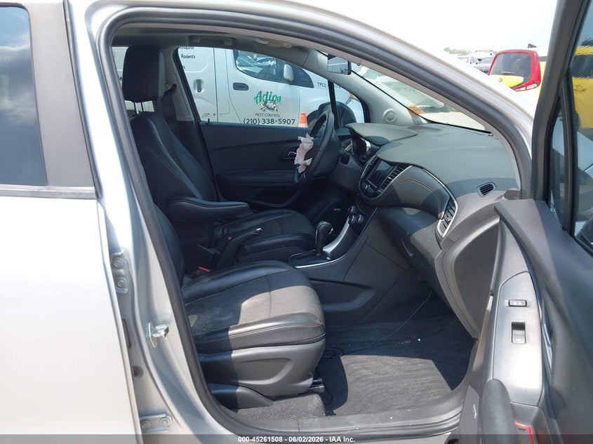 2020 CHEVROLET TRAX auction photo 5