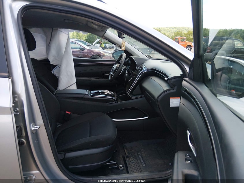 2024 HYUNDAI TUCSON HYBRID auction photo 5