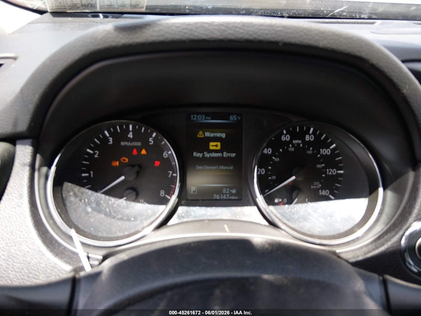 VIN: 5N1AT2MVXHC773240 2017 NISSAN ROGUE SL