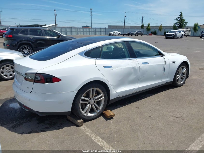 2014 TESLA MODEL S auction photo 4
