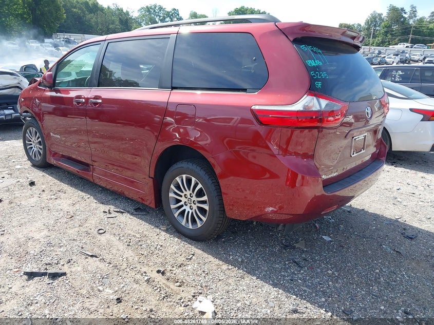 2020 TOYOTA SIENNA auction photo 3