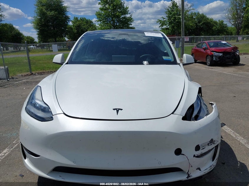 TESLA MODEL Y - zdjęcie 11