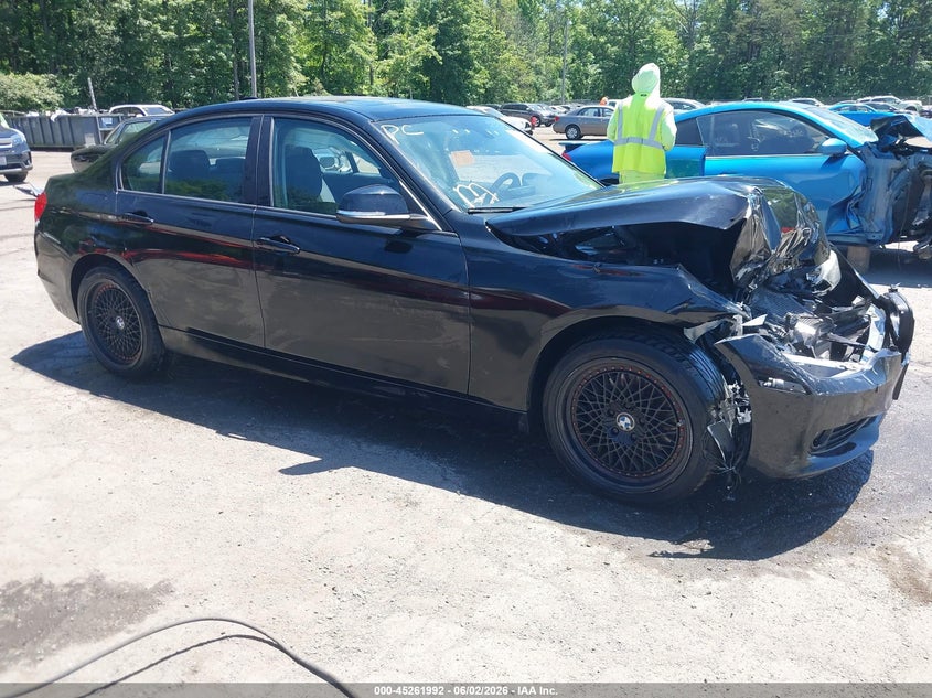 Vin: wba3c3c54fk203416, lot: 45759812, bmw 320i xdrive 2015 img_1