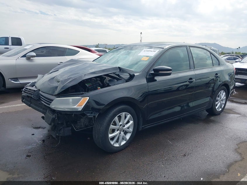 2012 VOLKSWAGEN JETTA auction photo 2