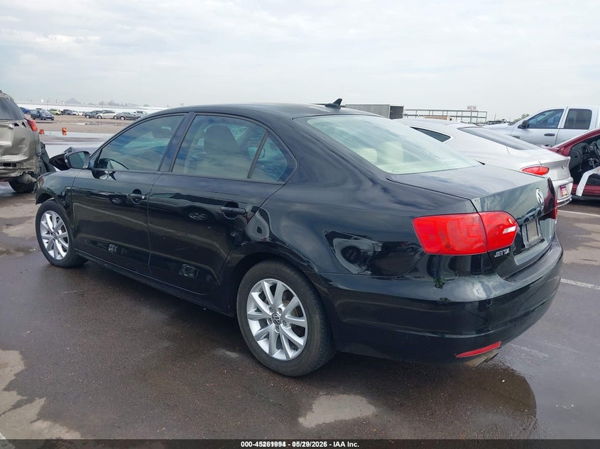 2012 VOLKSWAGEN JETTA auction photo 3