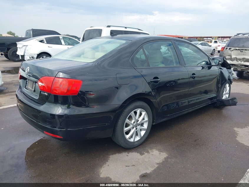 2012 VOLKSWAGEN JETTA auction photo 4