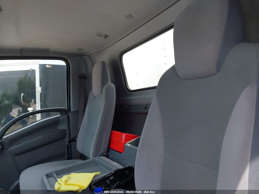 2022 ISUZU NPR XD auction photo 7