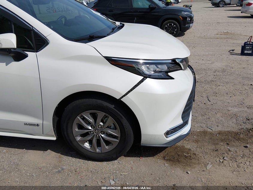 2021 Toyota Sienna Xle VIN: 5TDYRKEC1MS028271 Lot: 45262105