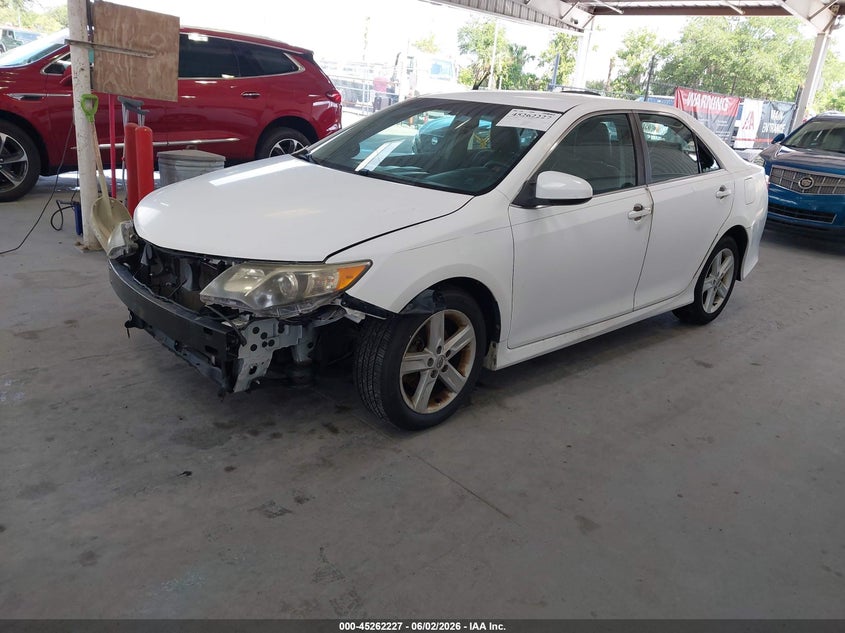 2014 Toyota Camry Se 4T1BF1FK7EU743871 photo 1