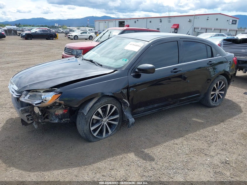 Vin: 1c3bc4fb9bn522300, lot: 45760102, chrysler 200 lx 20112