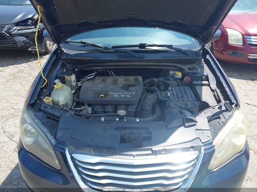 2013 Chrysler 200 Touring VIN: 1C3CCBBB5DN764227 Lot: 45262304