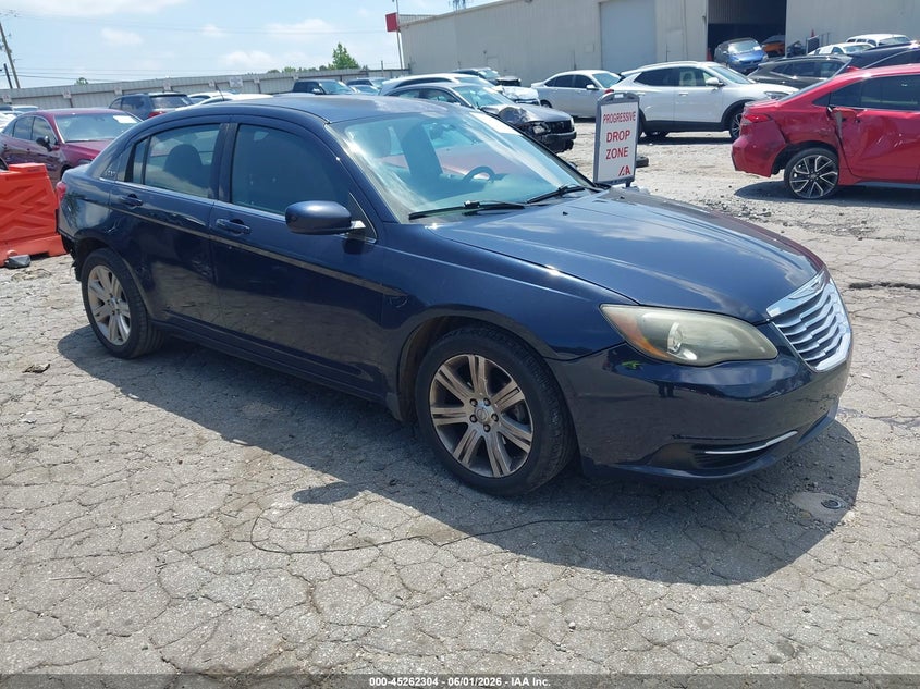 Vin: 1c3ccbbb5dn764227, lot: 45760124, chrysler 200 touring 2013 img_1
