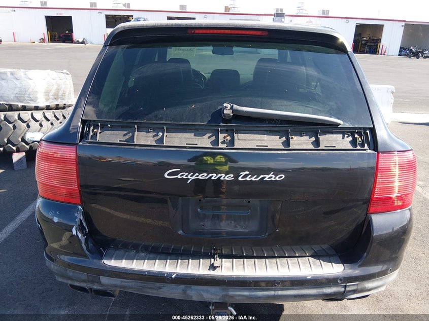 2004 Porsche Cayenne Turbo VIN: WP1AC29P24LA92562 Lot: 45262333