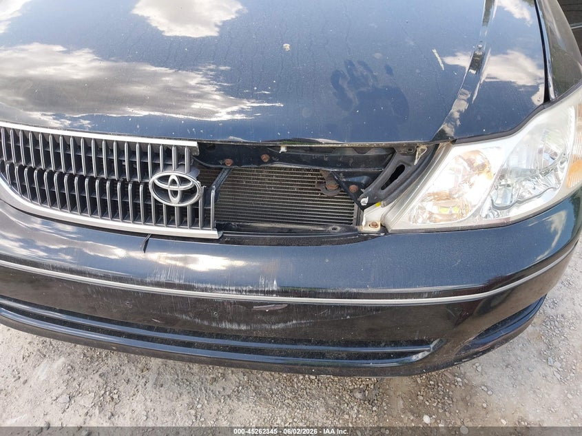 2000 Toyota Avalon Xl VIN: 4T1BF28B9YU044569 Lot: 45262345