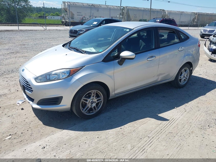 3FADP4BJ7HM123612 2017 Ford Fiesta Se photo 1