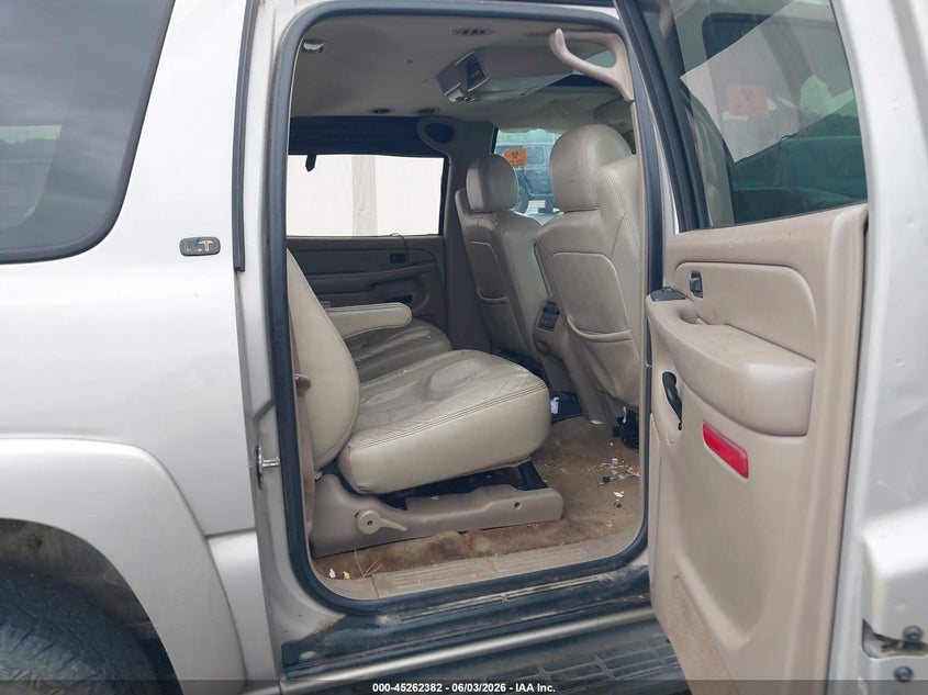 2004 Chevrolet Suburban 1500 Lt VIN: 1GNEC16Z14J186048 Lot: 45262382