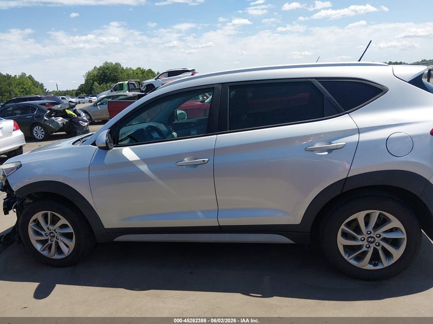 2017 Hyundai Tucson Se VIN: KM8J33A48HU582878 Lot: 45262386