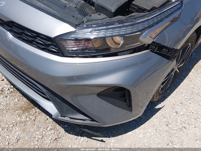 2024 Kia Forte Lxs VIN: 3KPF24AD5RE773029 Lot: 45262387