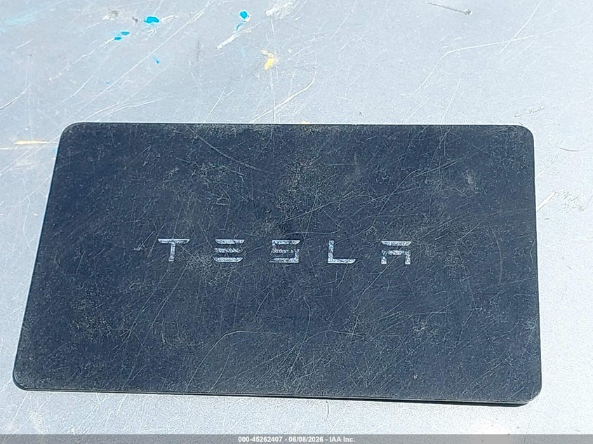AtlanticExpress - Tesla Model 3