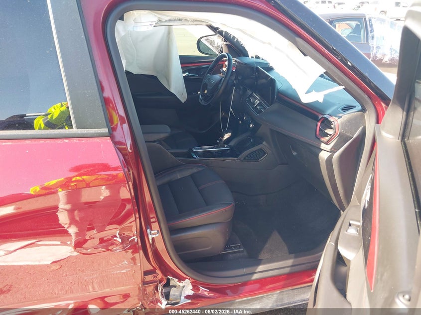 2025 CHEVROLET TRAILBLAZER auction photo 5