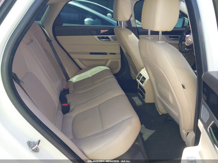 2016 Jaguar Xf 35T Prestige VIN: SAJBK4BV6GCY16238 Lot: 45262501