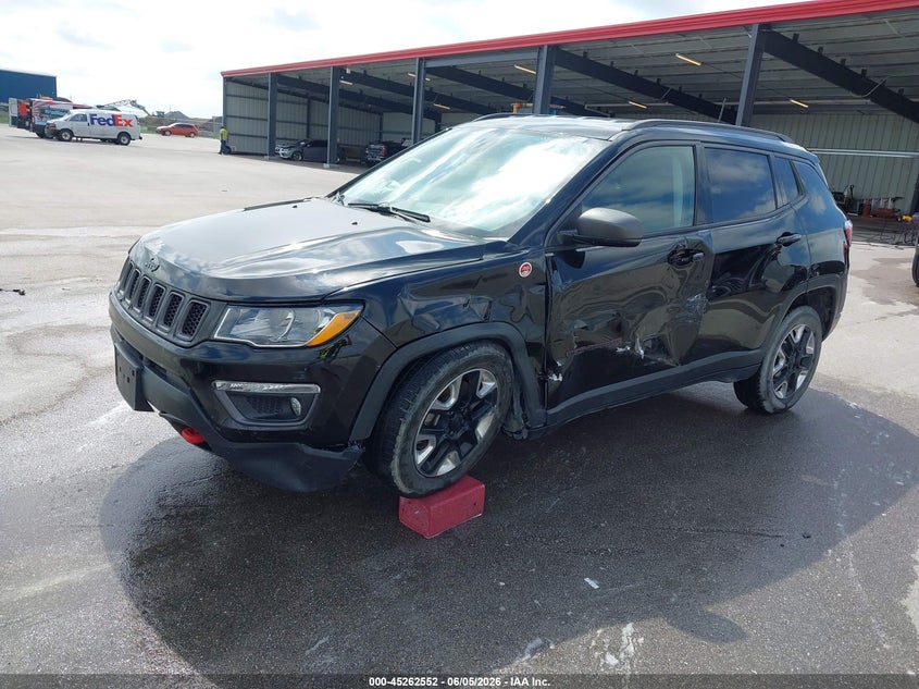 2018 JEEP COMPASS auction photo 2