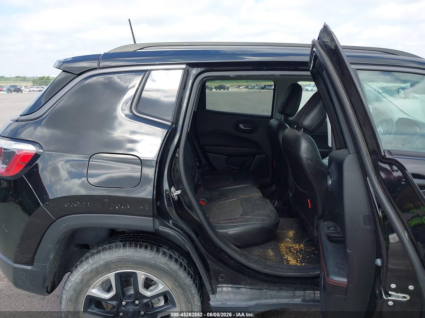2018 JEEP COMPASS auction photo 8