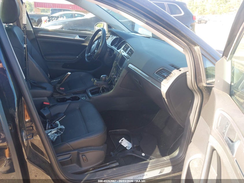 AtlanticExpress - Volkswagen Golf Alltrack