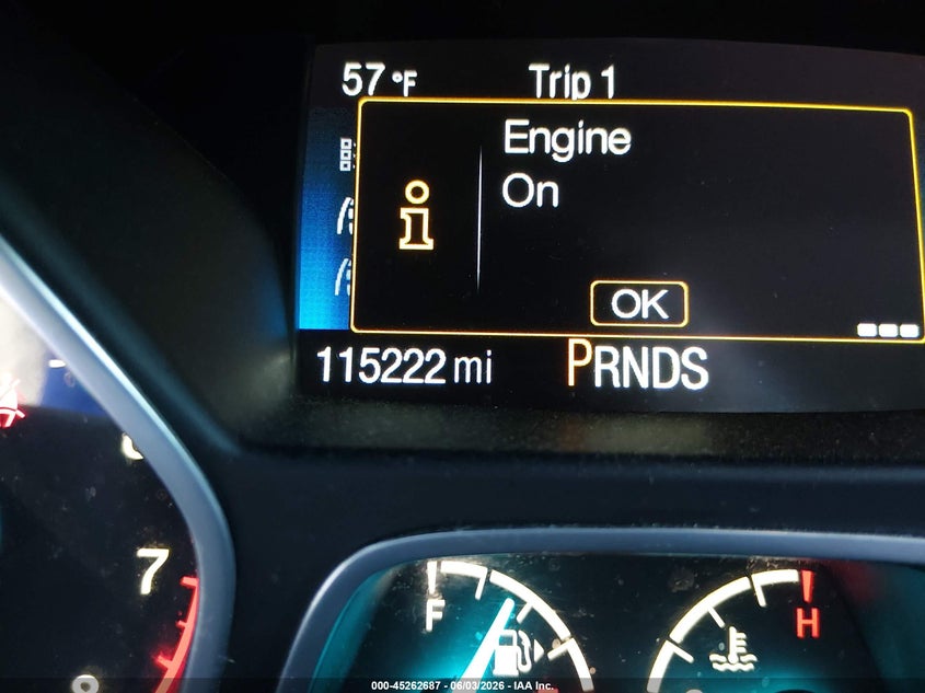 VIN 1FMCU0JD3HUD27463 2017 FORD ESCAPE TITANIUM