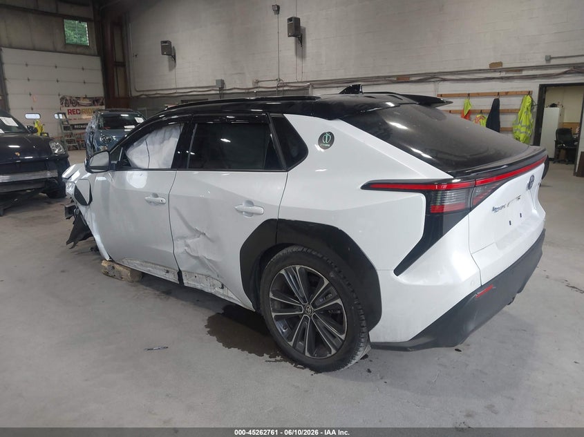 Vin: jtmabacaxpa035142, lot: 45760581, toyota bz4x limited 20233