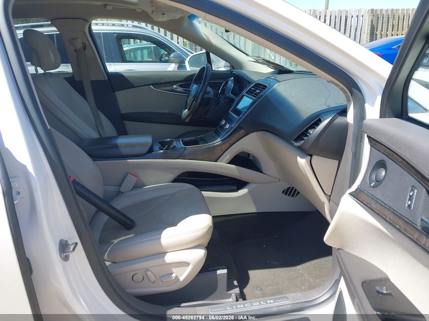 LINCOLN NAUTILUS 2019 VIN 2LMPJ8L99KBL58123