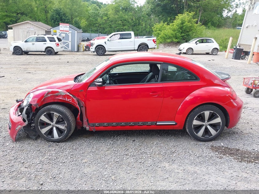 2014 Volkswagen Beetle 2.0T R-Line VIN: 3VWVT7AT2EM613981 Lot: 45262834
