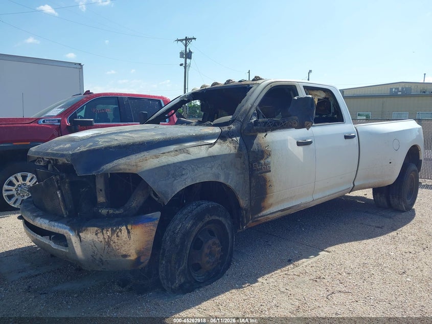 2014 RAM 3500 auction photo 2
