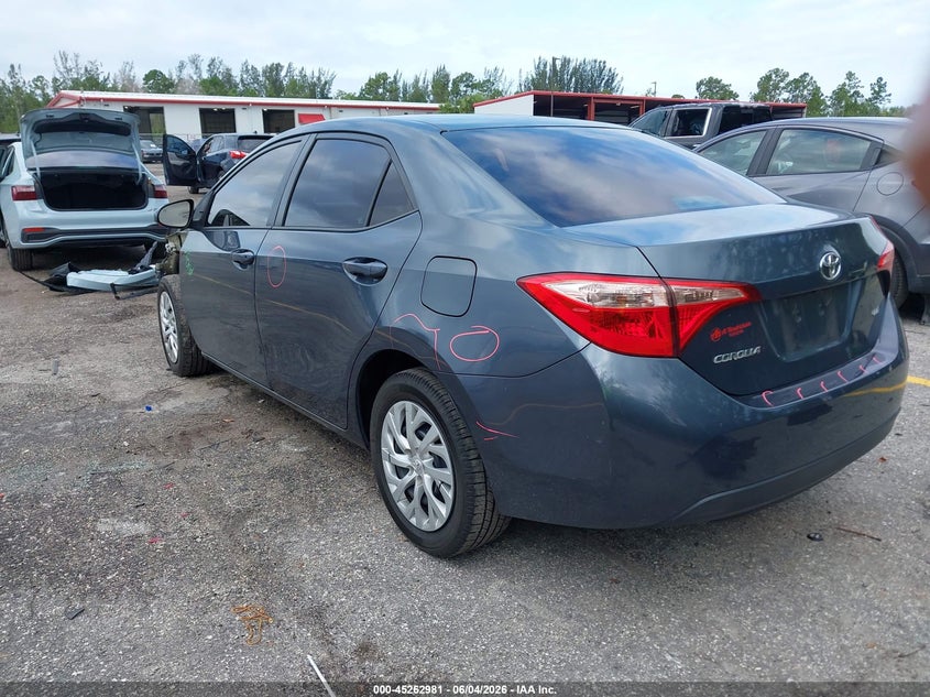 Vin: 5yfburhe7jp834307, lot: 45760801, toyota corolla le 20183