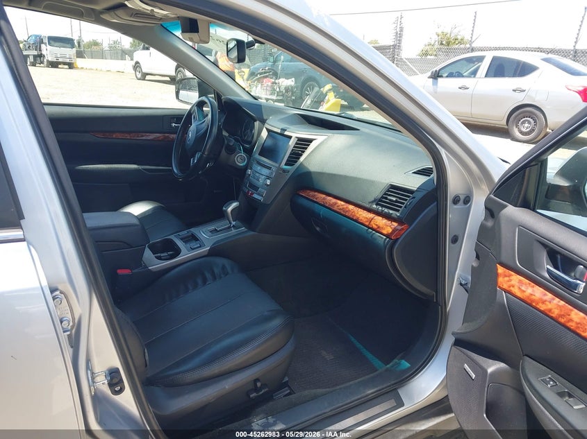 4S4BRBLC5C3249764 2012 Subaru Outback 2.5 2.5i Limited Silver
