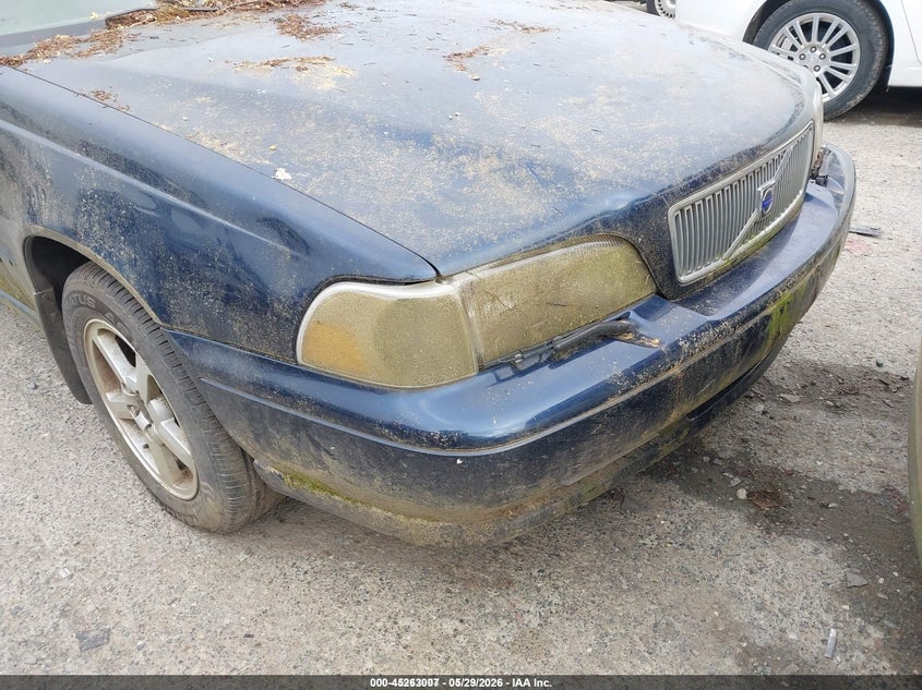 1999 Volvo S70 VIN: YV1LT56D5X2589261 Lot: 45263007
