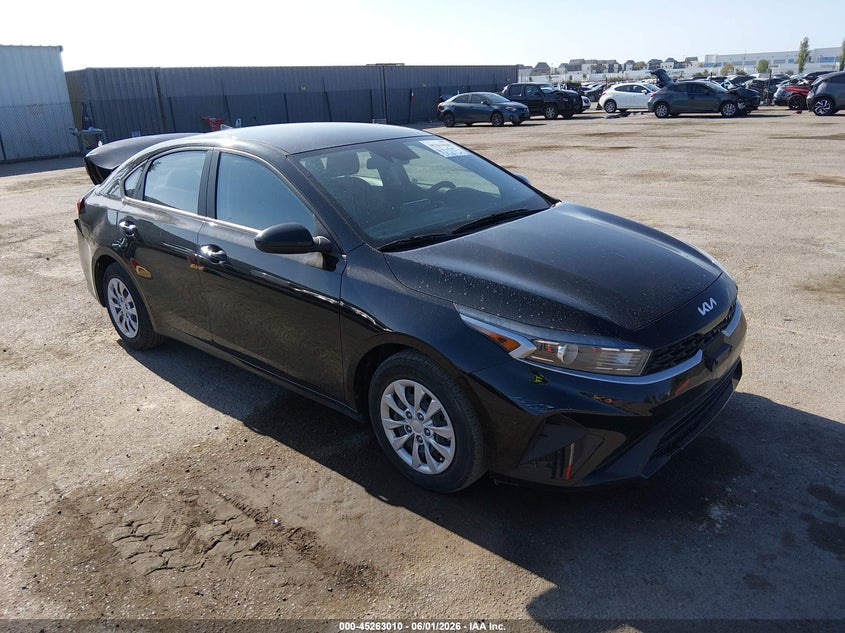 Vin: 3kpf24ad9pe520521, lot: 45760830, kia forte lx 2023 img_1