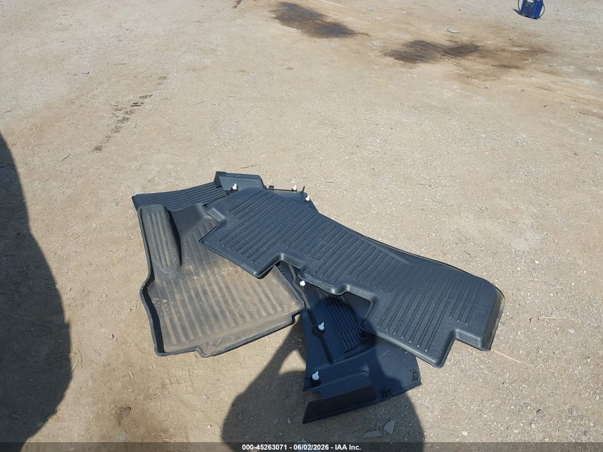 2026 Tesla Model Y Premium Rear-Wheel Drive/Rear-Wheel Drive VIN: 7SAYGDED3TF436934 Lot: 45263071