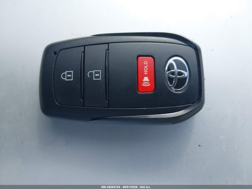 2026 Toyota Corolla Cross Le VIN: 7MUCAAAG5TV188758 Lot: 45263104