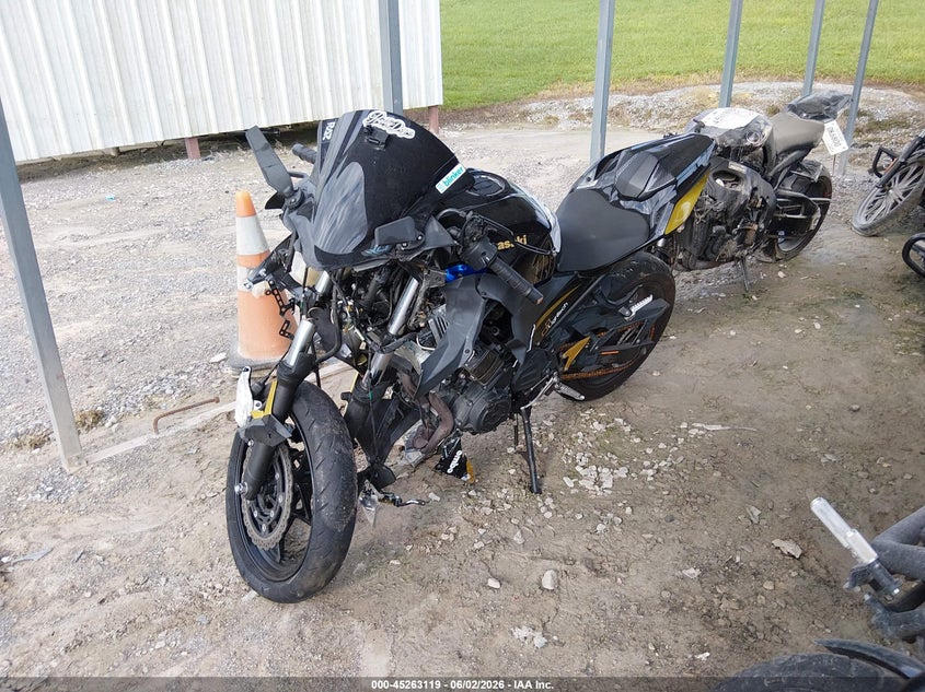 2018 KAWASAKI EX400 auction photo 2