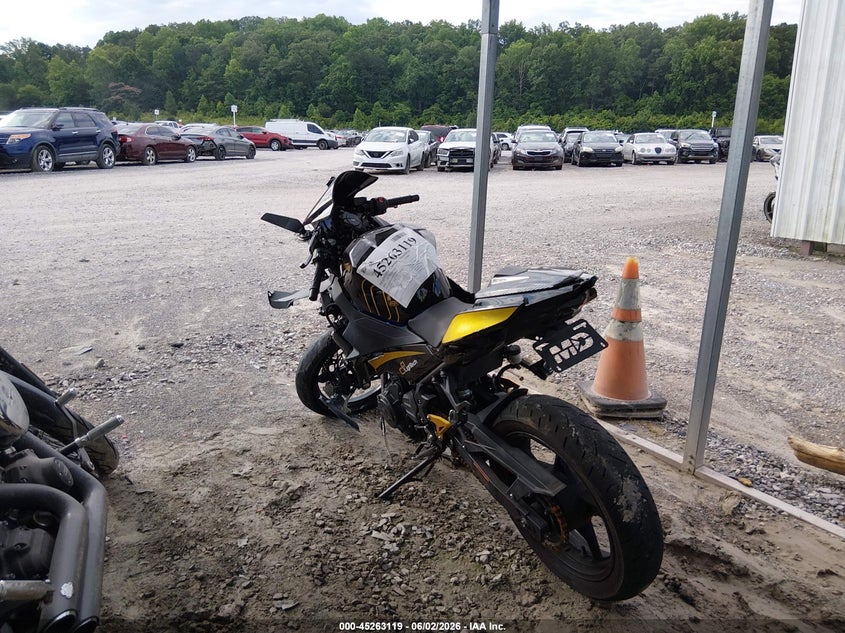 2018 KAWASAKI EX400 auction photo 3